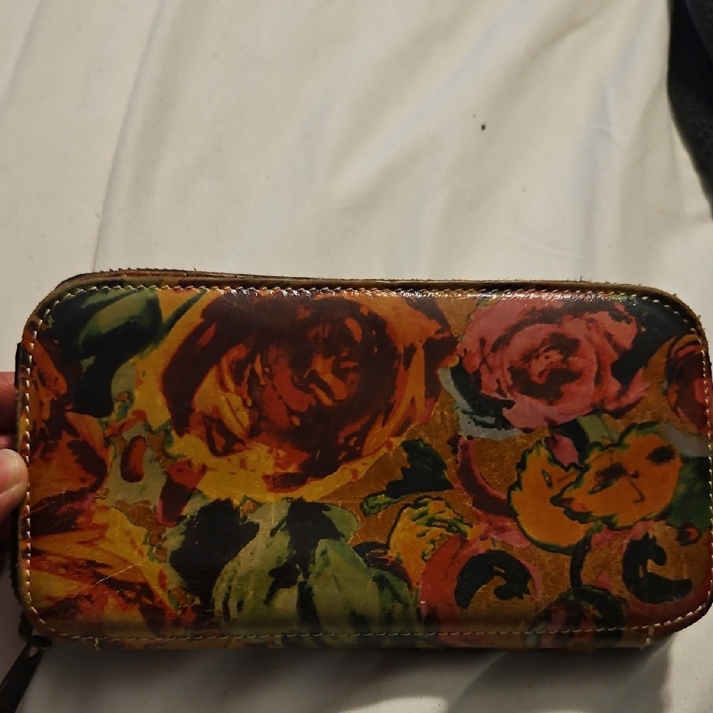 Patricia Nash Floral Wallet with Zipper Closure